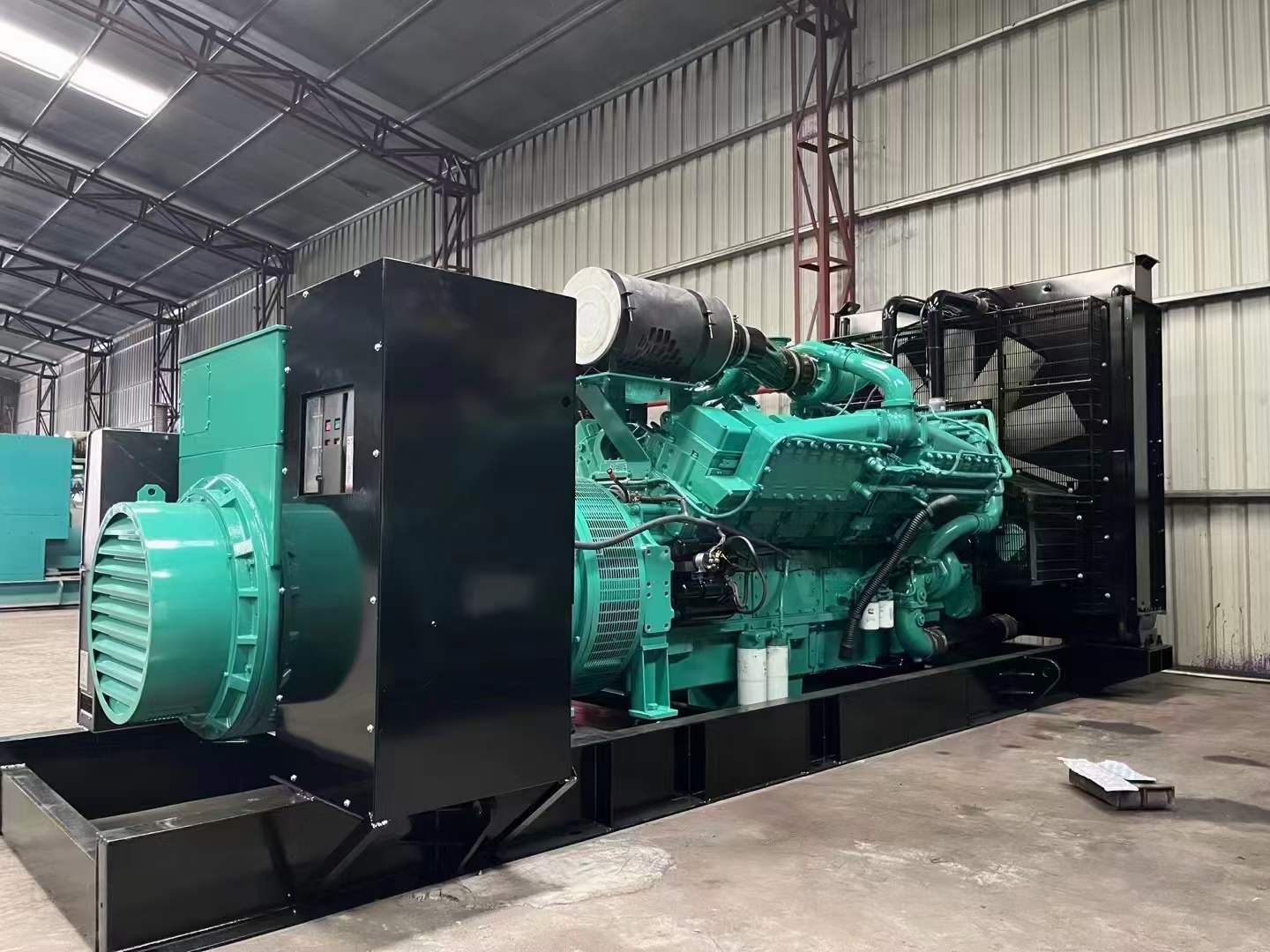 井陉如何降低 800kW 柴油发电机输出电流的波动？